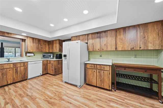 3704 THONOTOSASSA ROAD, Plant City, FL 33565