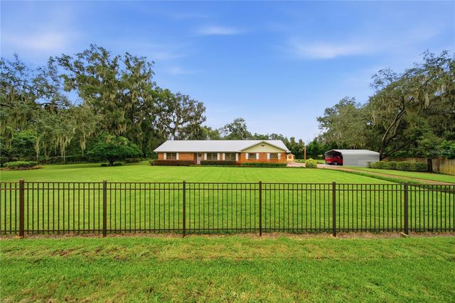 3704 THONOTOSASSA ROAD, Plant City, FL 33565