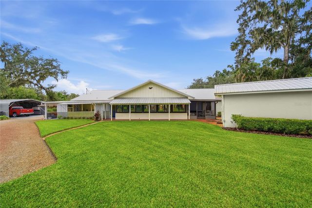 3704 THONOTOSASSA ROAD, Plant City, FL 33565