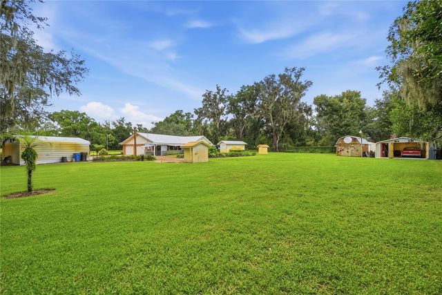 3704 THONOTOSASSA ROAD, Plant City, FL 33565