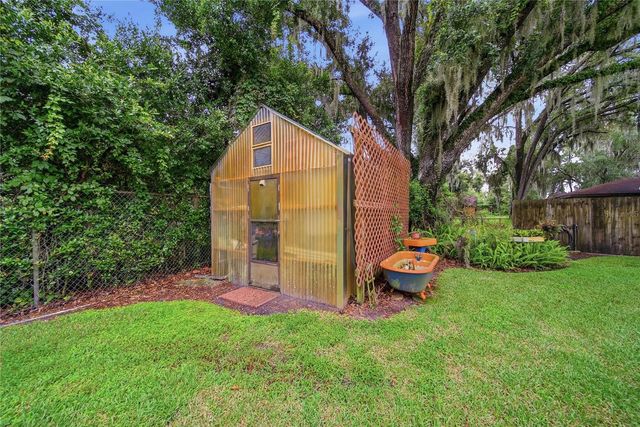 3704 THONOTOSASSA ROAD, Plant City, FL 33565
