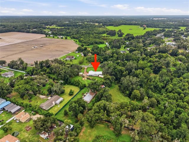 3704 THONOTOSASSA ROAD, Plant City, FL 33565