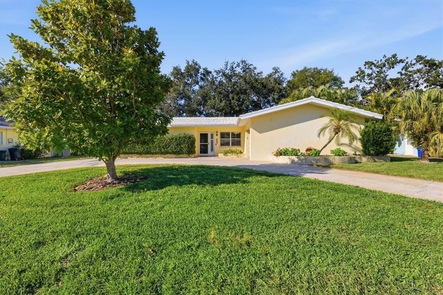 2340 ARMOUR DRIVE, Dunedin, FL 34698