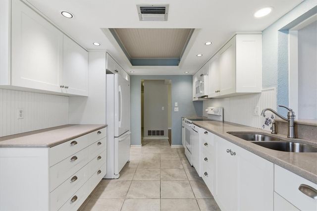 2340 ARMOUR DRIVE, Dunedin, FL 34698