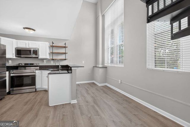 1031 State Street NW 209, Atlanta, GA 30318