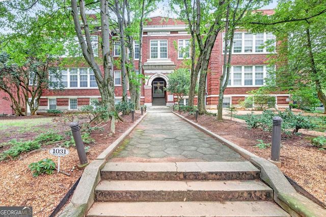 1031 State Street NW 209, Atlanta, GA 30318