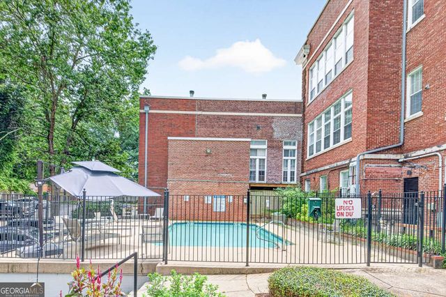 1031 State Street NW 209, Atlanta, GA 30318