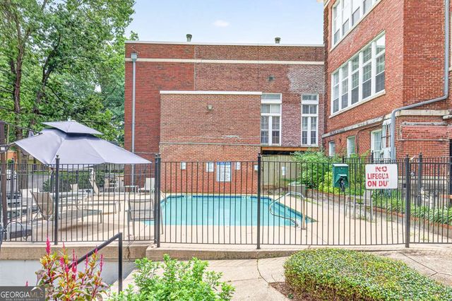 1031 State Street NW 209, Atlanta, GA 30318