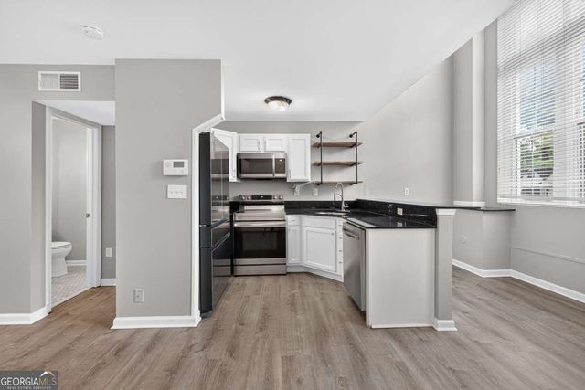 1031 State Street NW 209, Atlanta, GA 30318