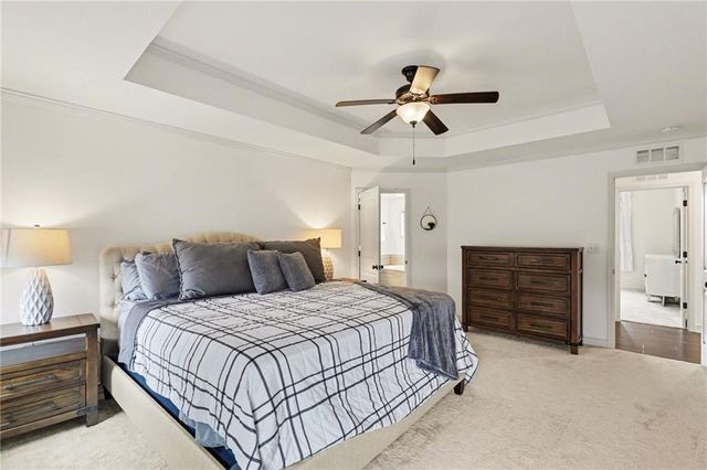 4212 SW Stoney Brook Drive, Lee's Summit, MO 64082