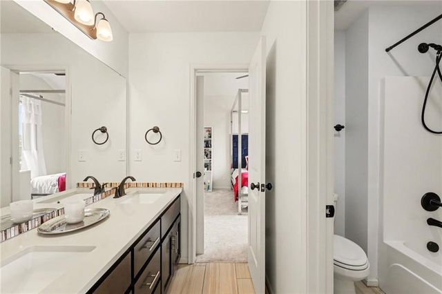 4212 SW Stoney Brook Drive, Lee's Summit, MO 64082