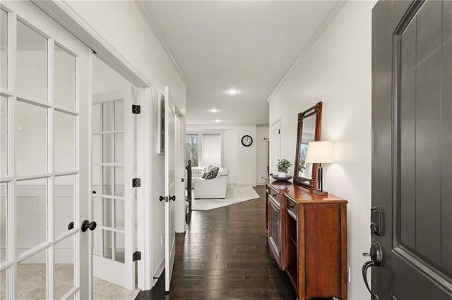 4212 SW Stoney Brook Drive, Lee's Summit, MO 64082