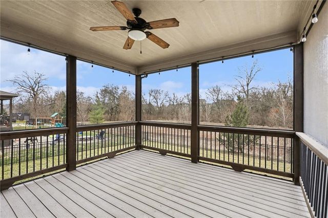 4212 SW Stoney Brook Drive, Lee's Summit, MO 64082