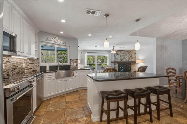 4725 ORANGE GROVE WAY, Palm Harbor, FL 34684