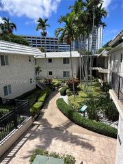 8615 SW 68th Ct 22, Pinecrest, FL 33156