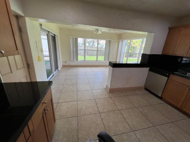 3851 NW 4th Place, Lauderhill, FL 33311