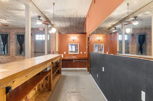 107 E Main Street, Eagle Lake, TX 77434