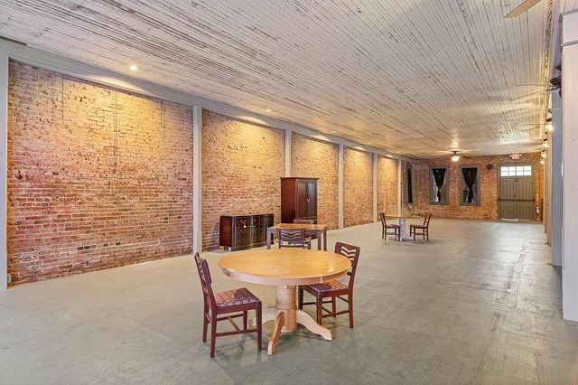 107 E Main Street, Eagle Lake, TX 77434