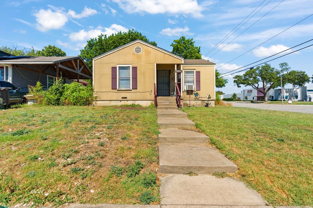 4300 Waits Avenue, Fort Worth, TX 76133