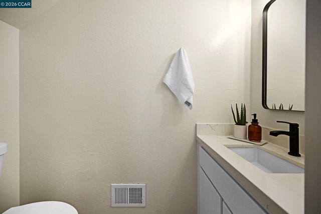 327 Sycamore Hill Ct, Danville, CA 94526
