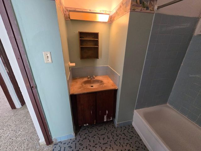 V-17 18 ST. RIVERVIEW DEV., Bayamon, PR 00960