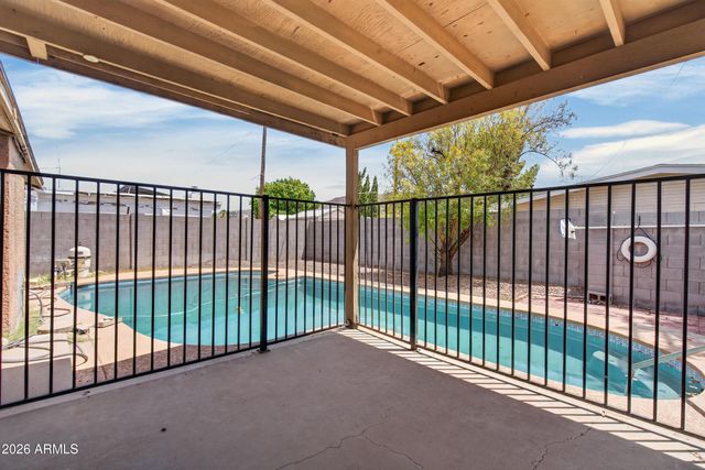 2049 W JOAN DE ARC Avenue, Phoenix, AZ 85029