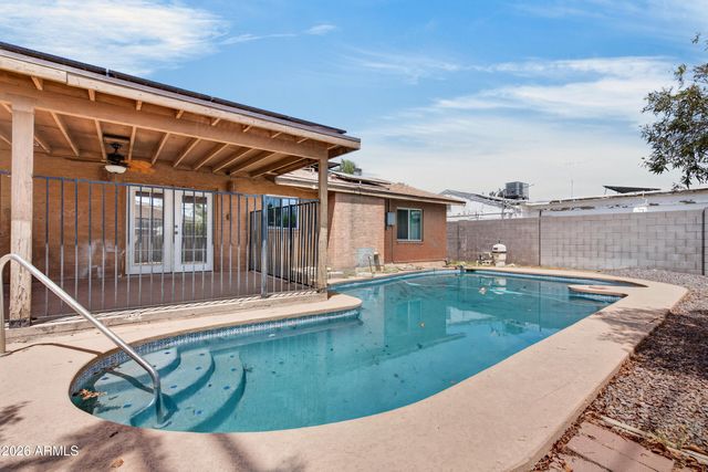 2049 W JOAN DE ARC Avenue, Phoenix, AZ 85029