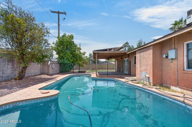 2049 W JOAN DE ARC Avenue, Phoenix, AZ 85029