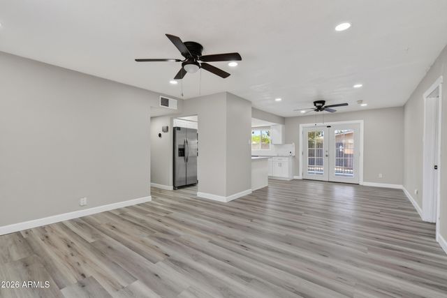 2049 W JOAN DE ARC Avenue, Phoenix, AZ 85029
