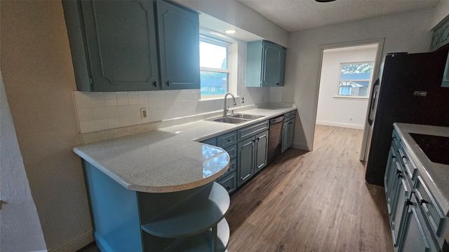 7449 Monterrey Drive, Fort Worth, TX 76112