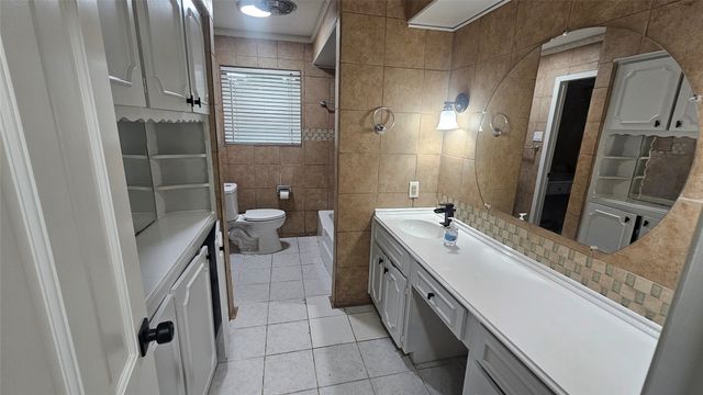7449 Monterrey Drive, Fort Worth, TX 76112
