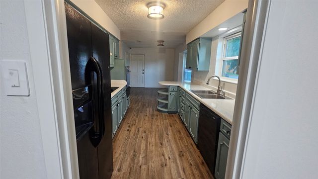 7449 Monterrey Drive, Fort Worth, TX 76112