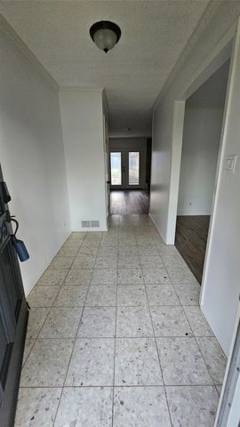 7449 Monterrey Drive, Fort Worth, TX 76112