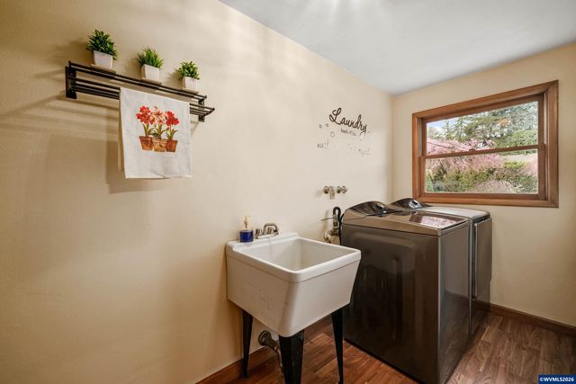 4225 Duane Dr S, Salem, OR 97302