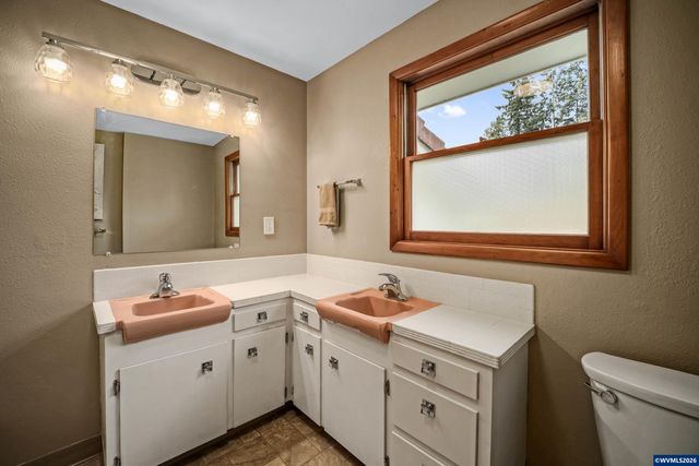 4225 Duane Dr S, Salem, OR 97302