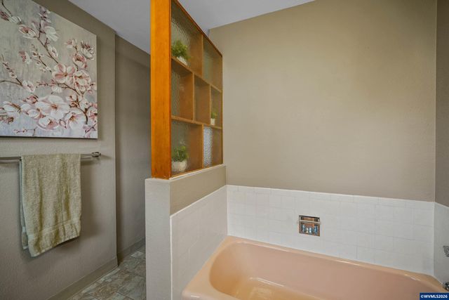 4225 Duane Dr S, Salem, OR 97302