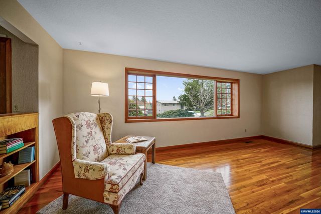 4225 Duane Dr S, Salem, OR 97302