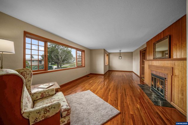 4225 Duane Dr S, Salem, OR 97302