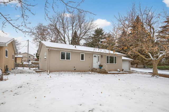 1360 County Road C E, Maplewood, MN 55109