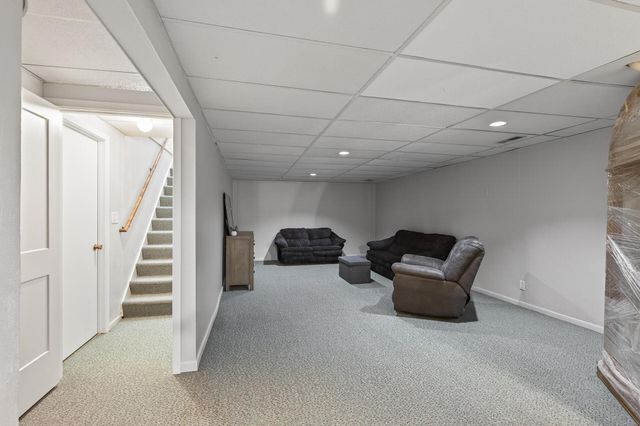 1360 County Road C E, Maplewood, MN 55109