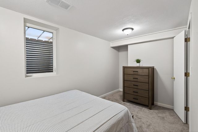 1360 County Road C E, Maplewood, MN 55109