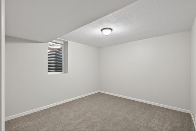 1360 County Road C E, Maplewood, MN 55109