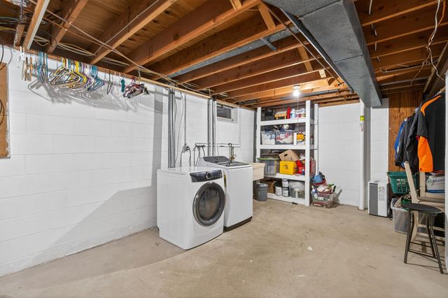 1360 County Road C E, Maplewood, MN 55109