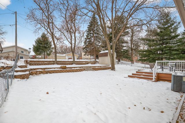 1360 County Road C E, Maplewood, MN 55109