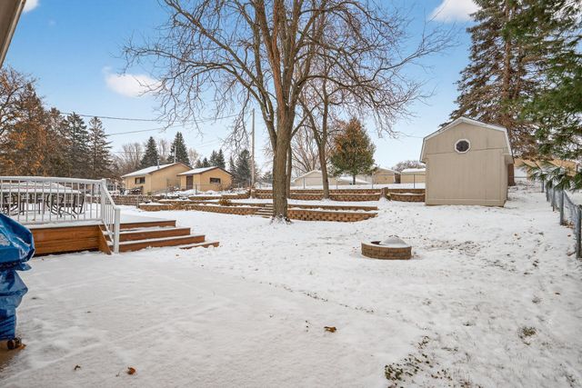 1360 County Road C E, Maplewood, MN 55109