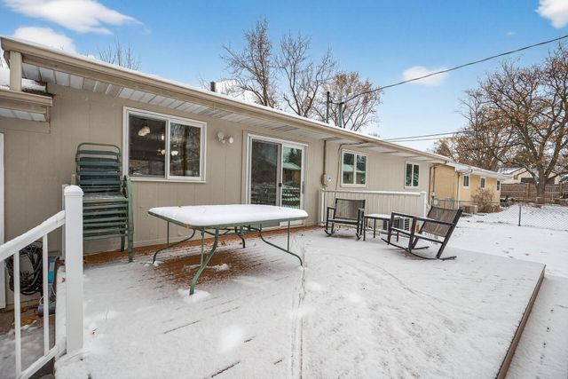 1360 County Road C E, Maplewood, MN 55109