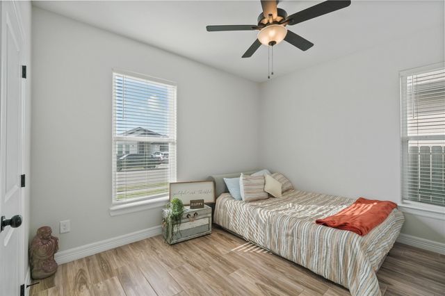 4201 Karo Dr, Corpus Christi, TX 78414
