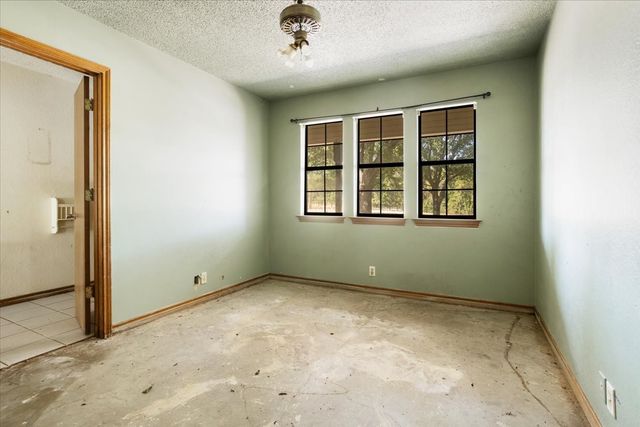 5292 Preston Road, Denison, TX 75020