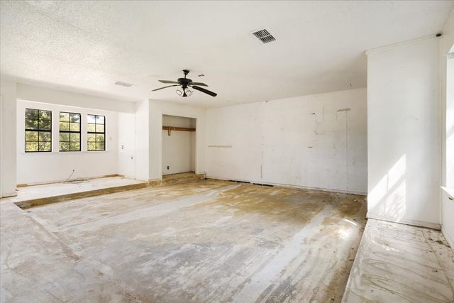 5292 Preston Road, Denison, TX 75020
