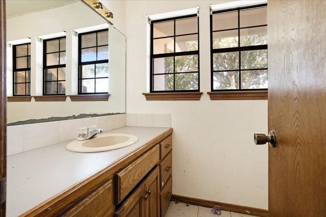 5292 Preston Road, Denison, TX 75020